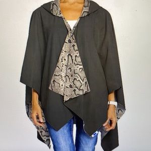 RainRaps reversible black/snakeskin travel rain jacket One Size